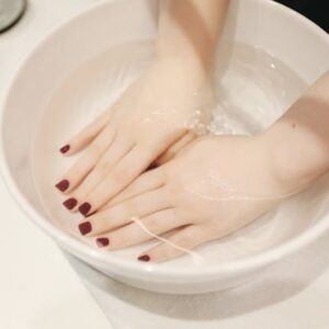 Manicure & Pedicure